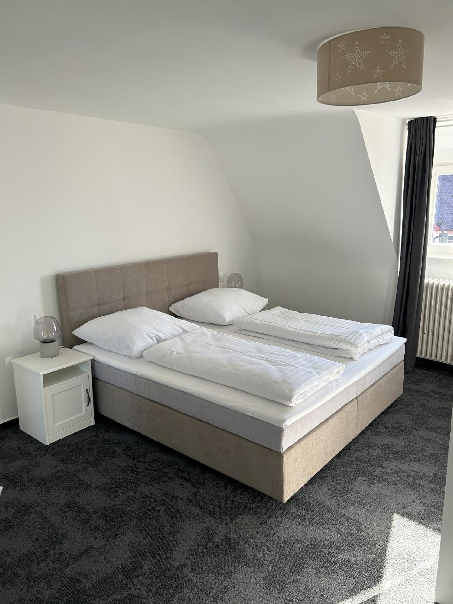 Gasthaus Adler Ettenheim- Mit Self Check-In - Key Boxes Chambre photo