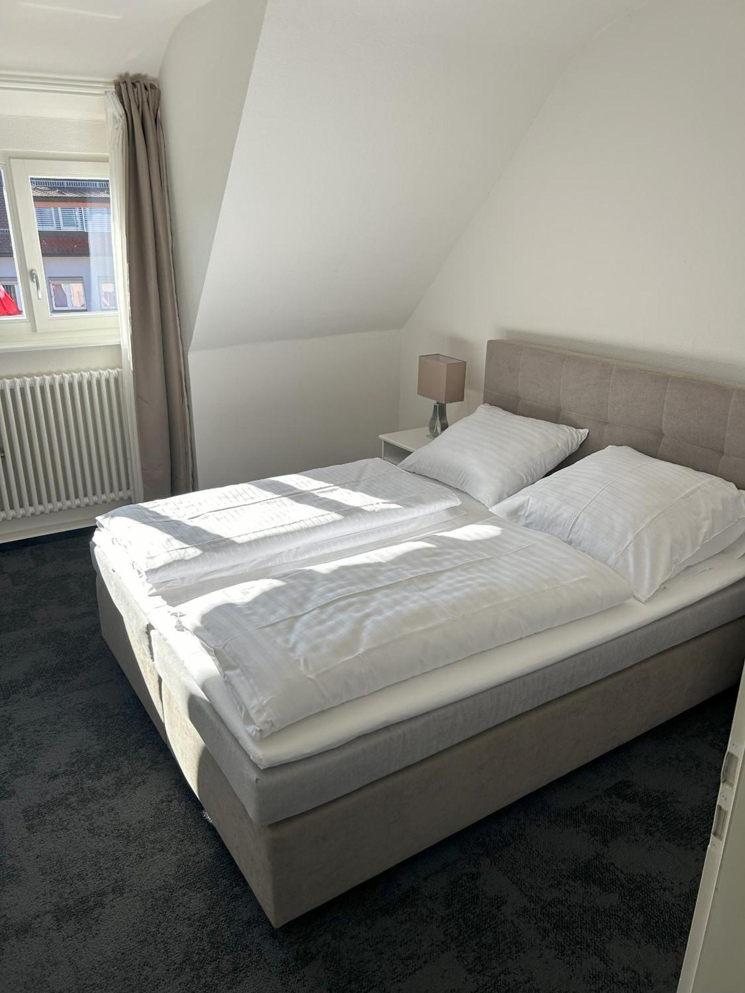 Gasthaus Adler Ettenheim- Mit Self Check-In - Key Boxes Chambre photo